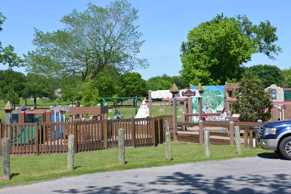 Powder-creek-park-playground